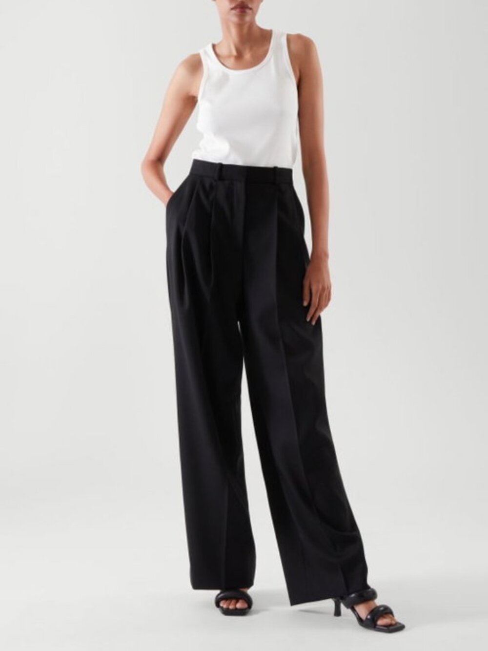 COS Pleated Wide-Leg Wool Trousers in Black Size 6 NWT
